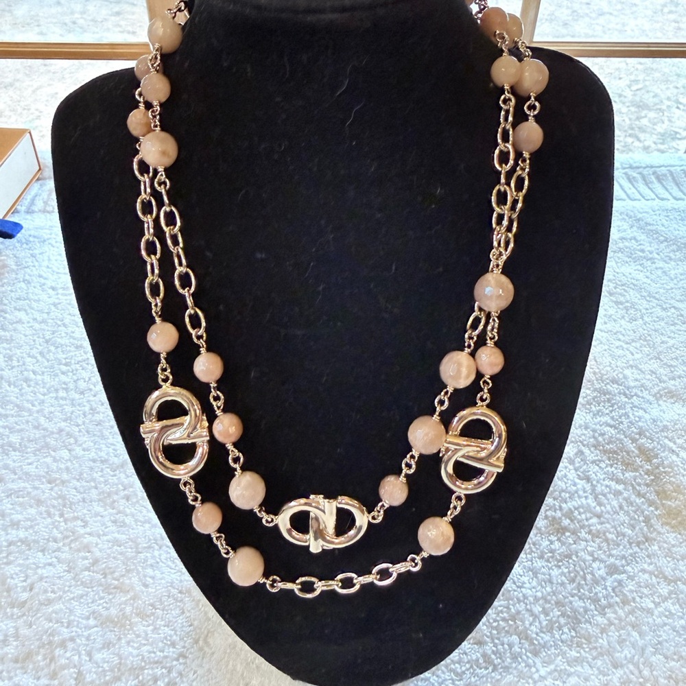 Ferragamo Elegant Pink Bead and Gold-Link Necklace - Women Jewelry